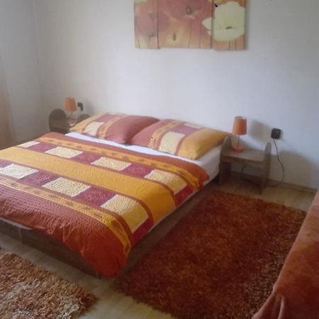 Halex5 Guest House Svidova Bilik gambar